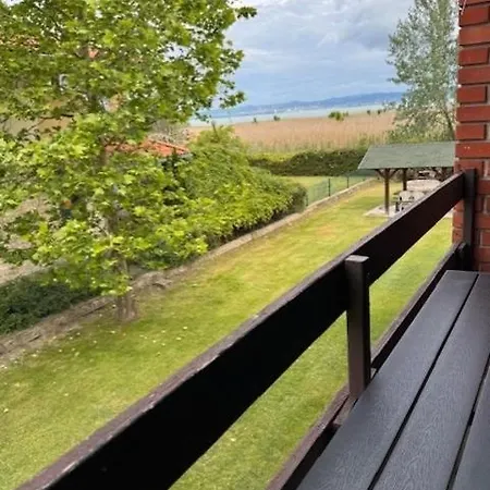 Apartament Panorama Zamardi, Kilatas A Tora, Terasz Zamárdi