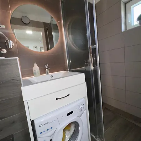 Panorama Zamardi, Kilatas A Tora, Terasz