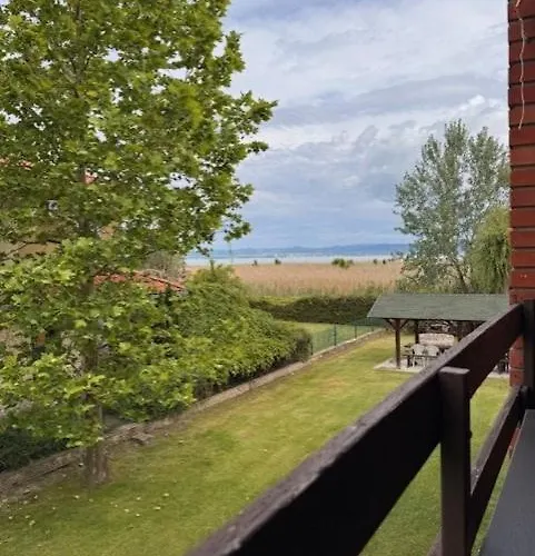 Apartamento Panoráma Zamárdi, Kilátás A Tóra, Terasz